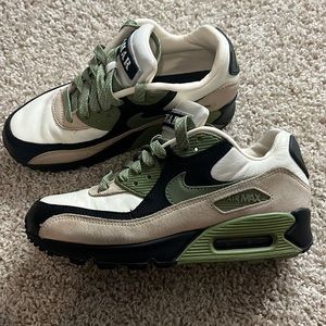 Air max 90 NRG “Lahar escape”